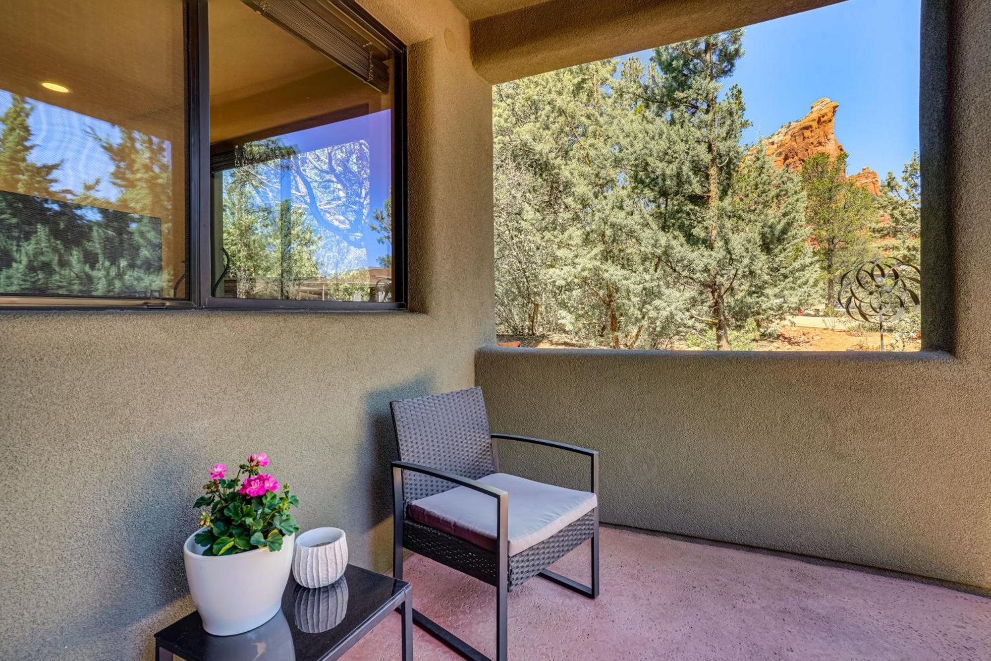 Apartamento Sedona Couples Retreat With Patio Walk To Trails! Exterior foto